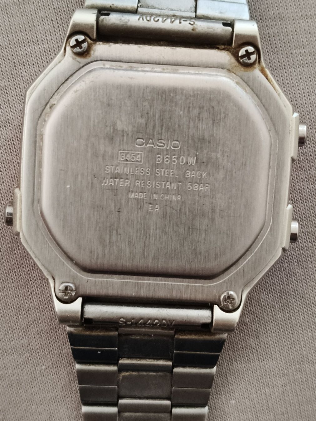Casio Orologi: Casio Illuminator Digital Uhr, läuft einwandfrei – Usato da Glattbrugg venduto da tarnkappenbomber 3