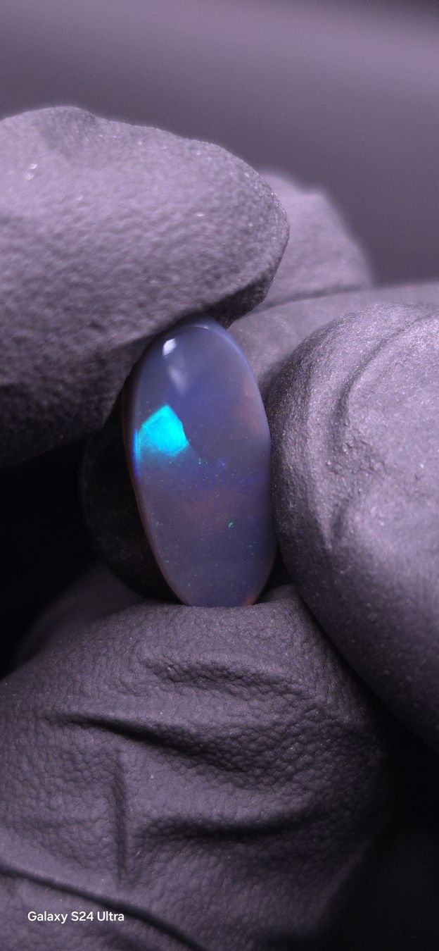 Pietre preziose: Lightning Ridge Opal 2.21ct – Electric Blue Flash – Nuovo e nell'imballaggio originale da Flüh venduto da OpalSmile_CH 7