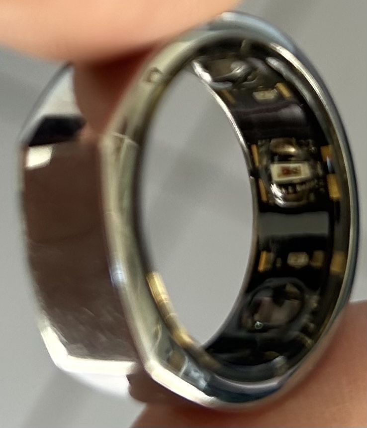 Oura Anelli: Oura Ring Gen3 Size 08 with charger – Usato da Niederwangen BE venduto da Chill_Out 1