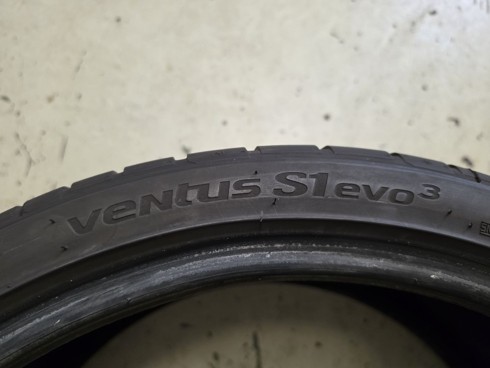Hankook Pneumatici & Ruote complete: 265/30R20 – Usato da pratteln venduto da fir_nhg5 2