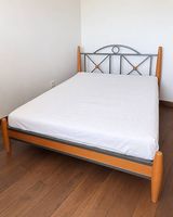 Bett 140 × 200 cm Holz/Metall inkl. Lattenrost