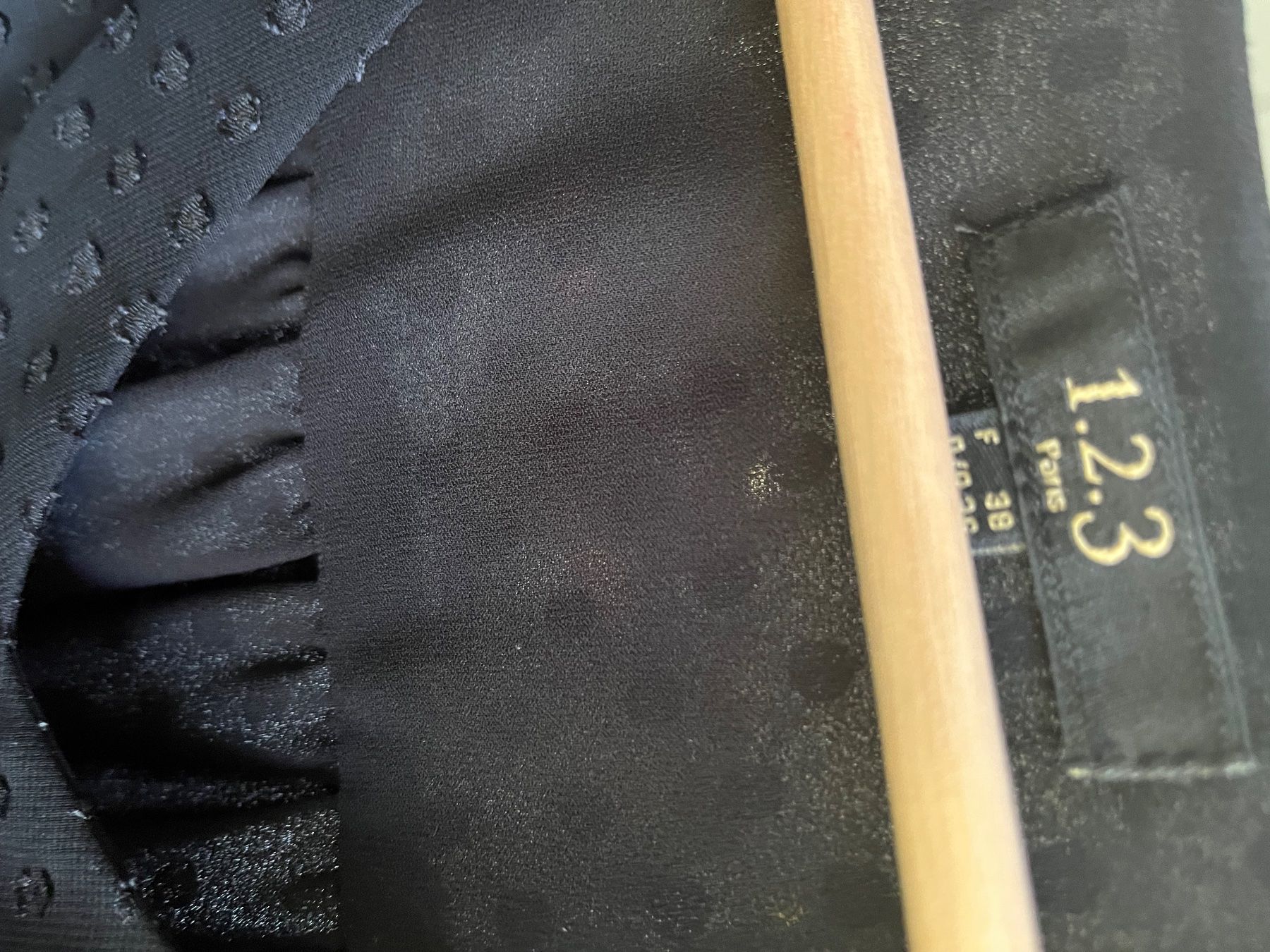 Maison 123 Top: Elegante schwarze Bluse V-Ausschnitt Gr.36 – Usato da Adliswil venduto da kik_9xns 4