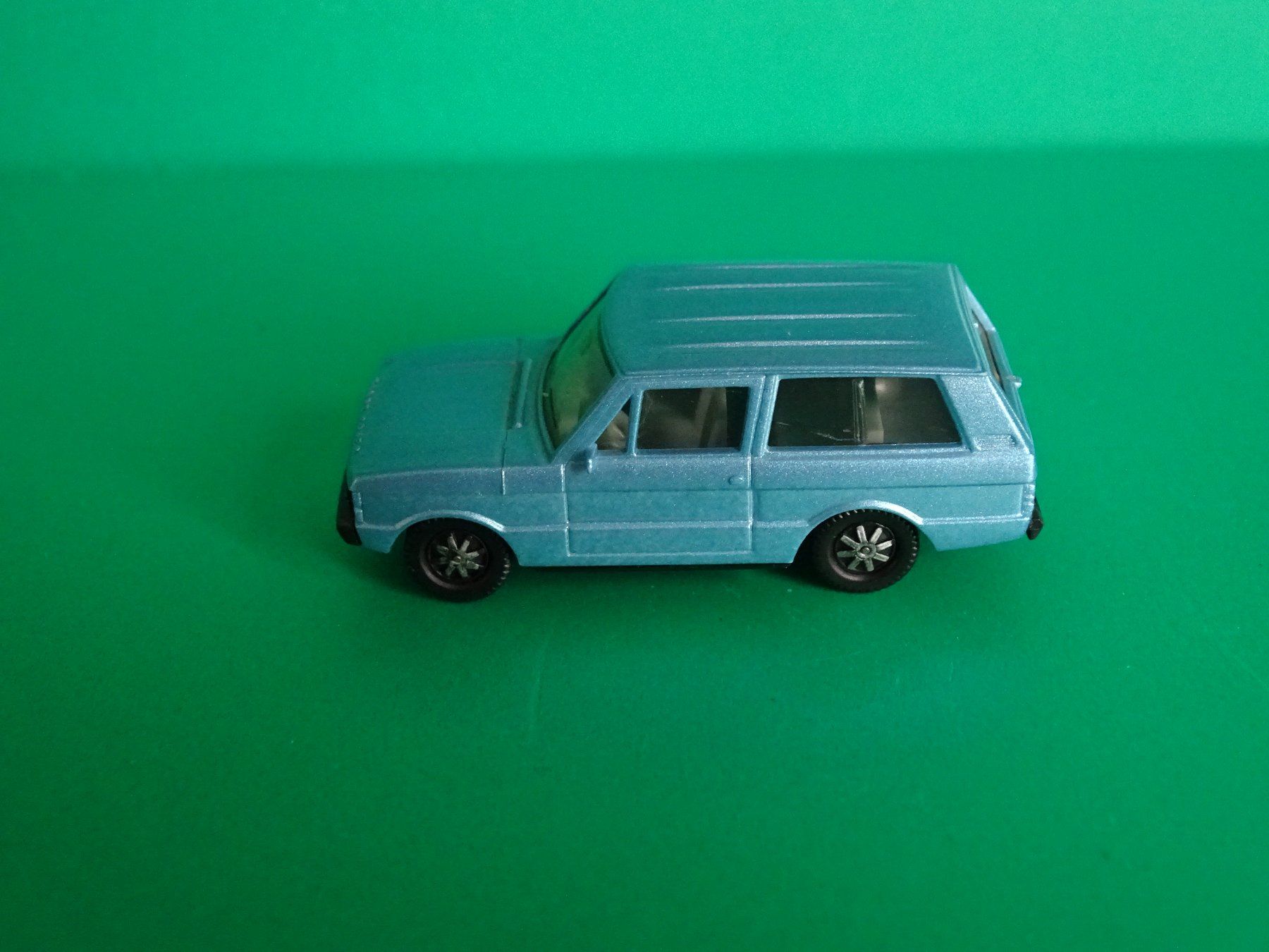 Herpa Modellautos: Range Rover von Herpa 1/87 – Gebraucht aus Bretzwil von Meex 2