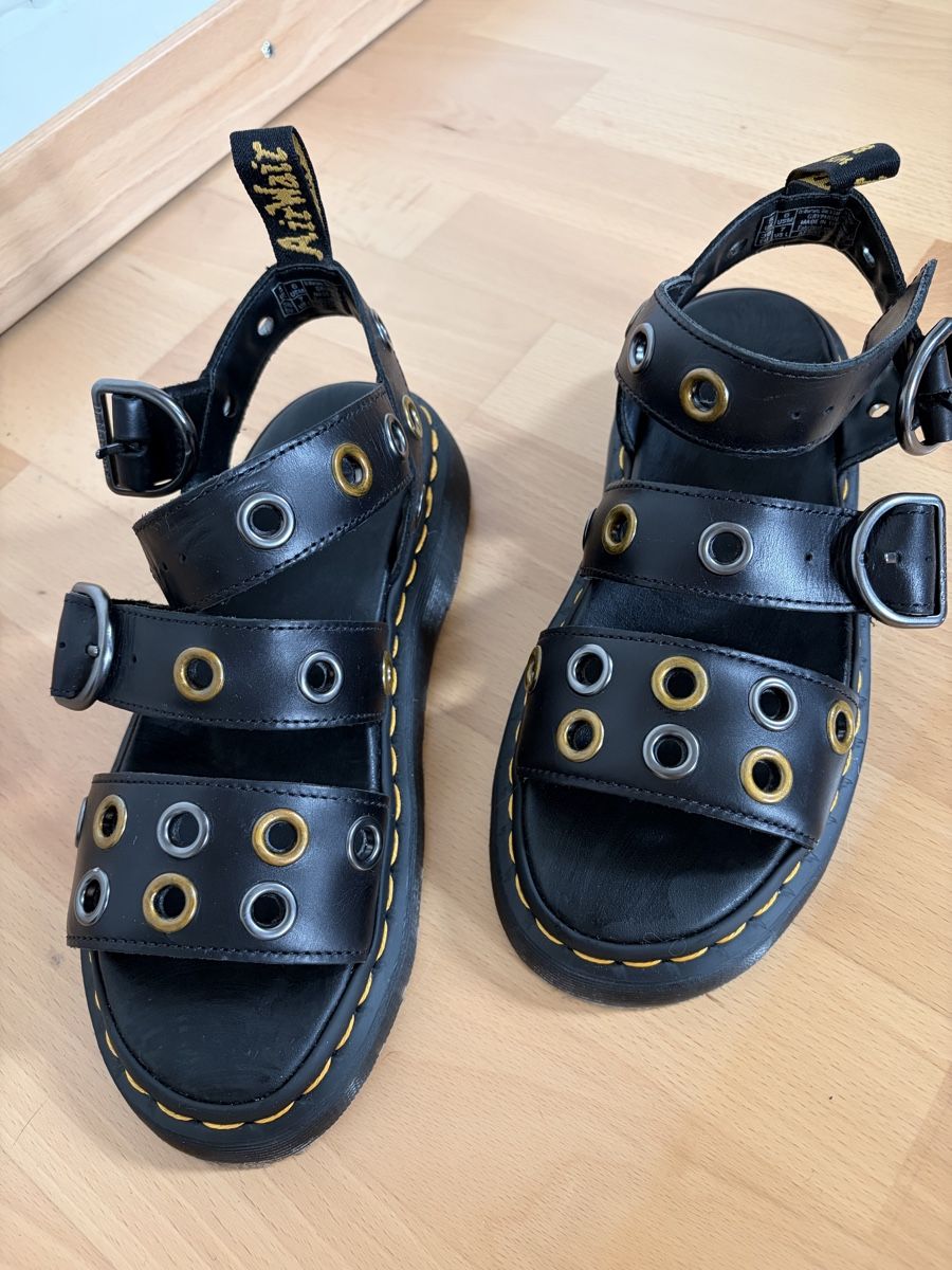 Dr. Martens Scarpe da uomo: Dr Martens Riemensandalen – Nuovo (secondo la descrizione) da Buch am Irchel venduto da emi_cgg7 1