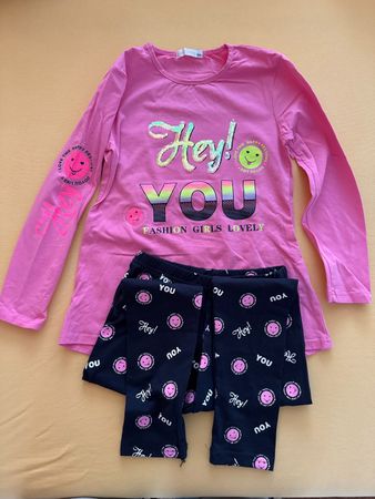 Neuwertig: Rassiges Smiley-Pyjama, Gr. 10 J.
