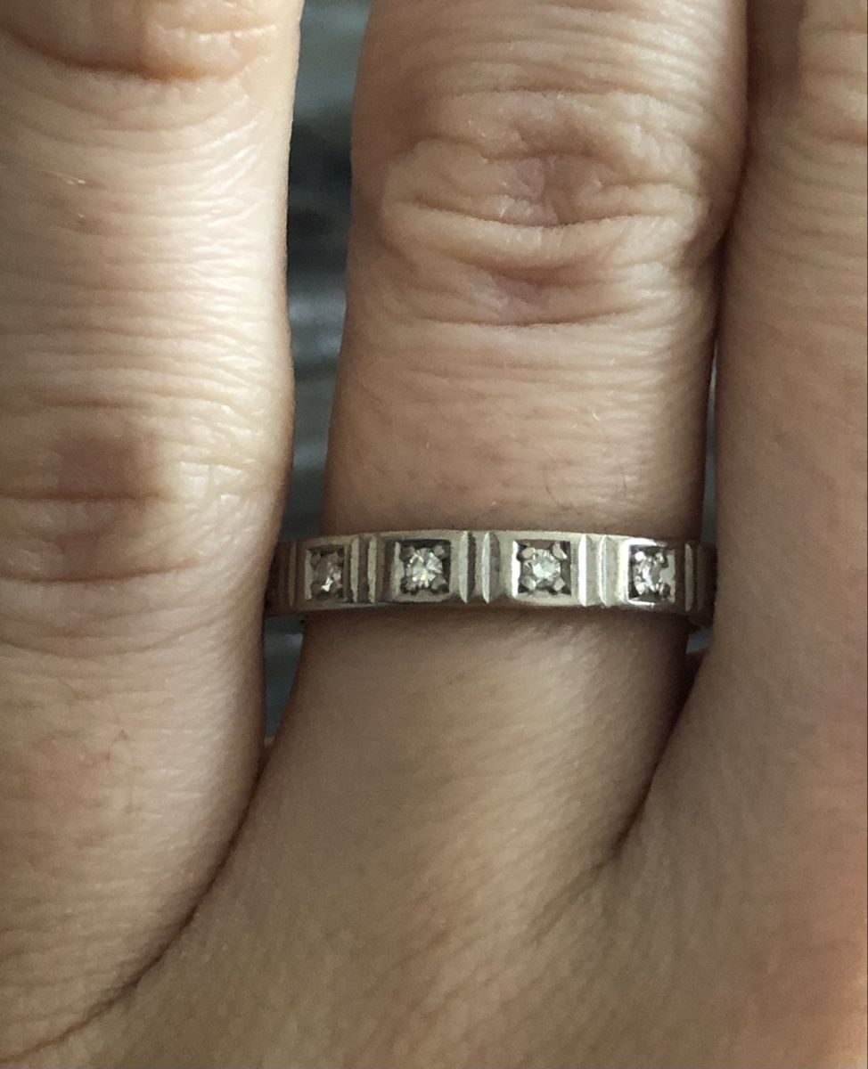 Anelli: Bague rivière or 750 et diamants – Usato da Zürich venduto da malia. 4