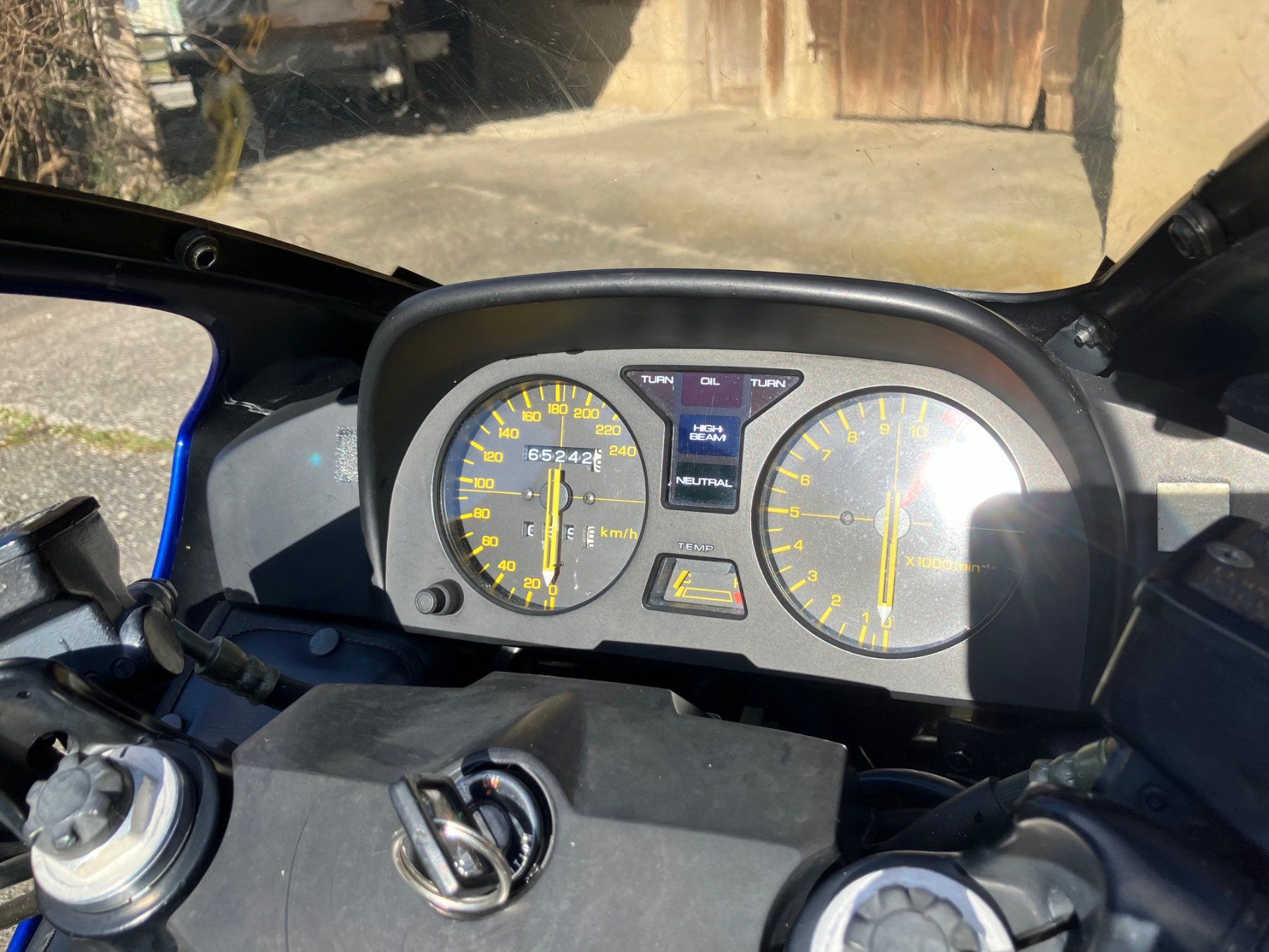Honda Strada: Honda VF500F2 – Usato da Utzenstorf venduto da Pleuellagerschaden 3
