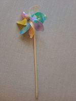 Fröhliches buntes Regenbogen-Windrad, Gartendeko, Neu!