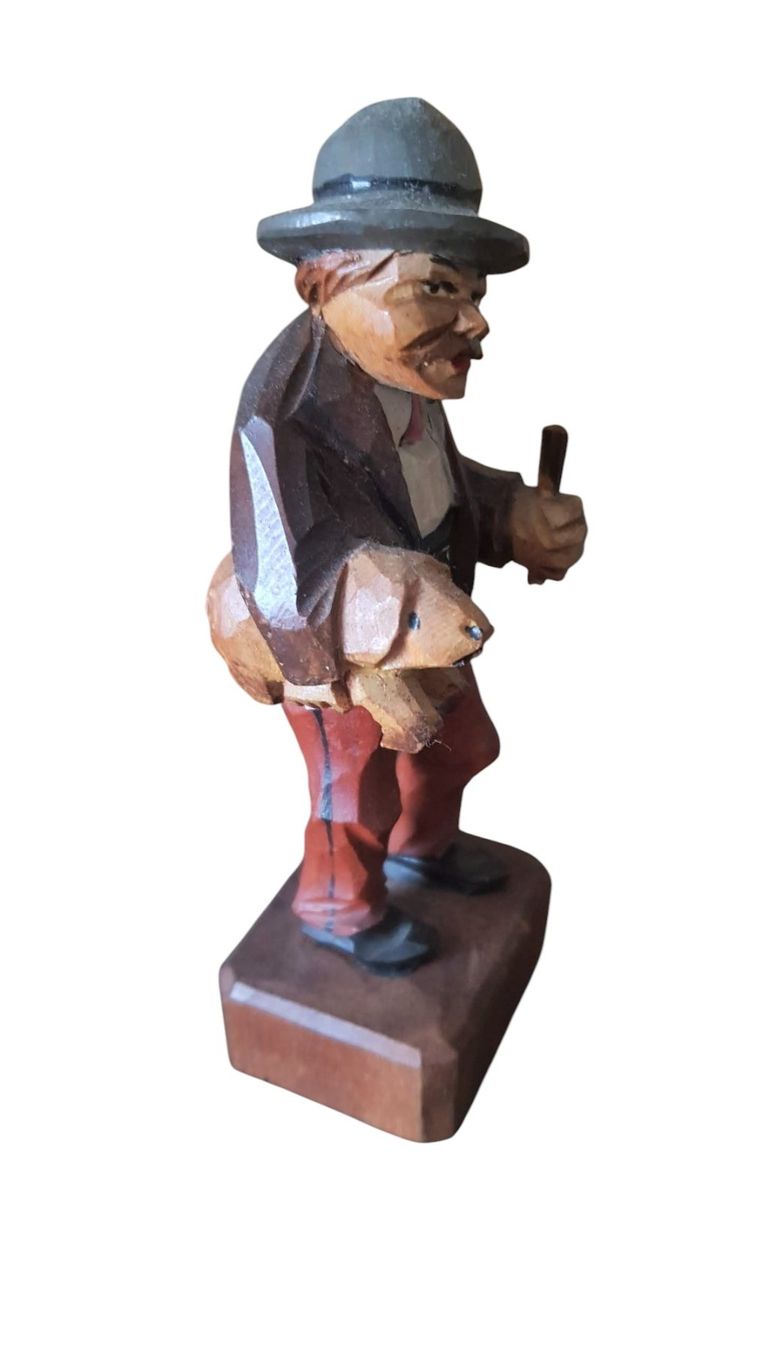 Statuette: Holzfigur antik - Mann mit Glücksschwein – Usato da Mörschwil venduto da antiksalon 5