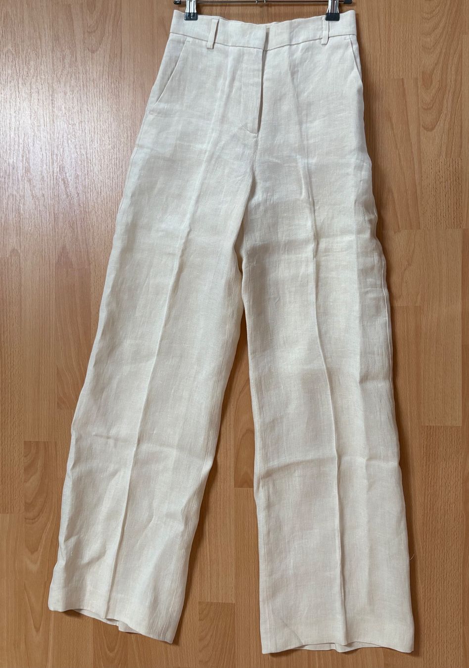 Max Mara Pantaloni: Weekend Max Mara Leinenhose beige (32) – Usato da Gossau ZH venduto da auraalamode