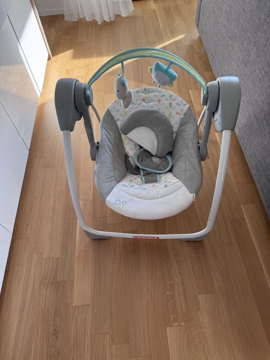 Berceaux: Balançoire pour bébé comme neuf – D'occasion à Bussigny par dasilvaoliveira_c