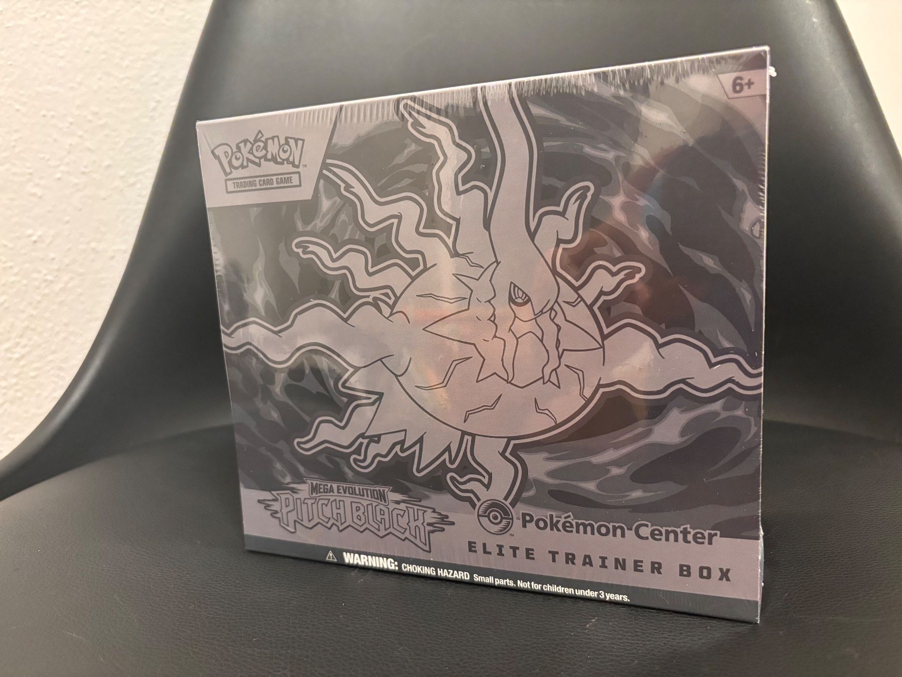 Pokémon Sammelbilder & Trading cards: Elite Trainer Box Pokémon Center Pitch Black#4 – Neu und originalverpackt aus Massagno von Gametrader00