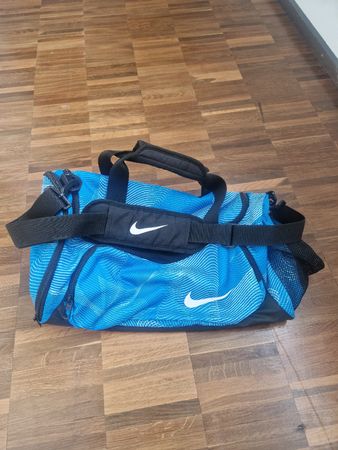Nike Sporttasche 30 L – ideal für Fitness & Training