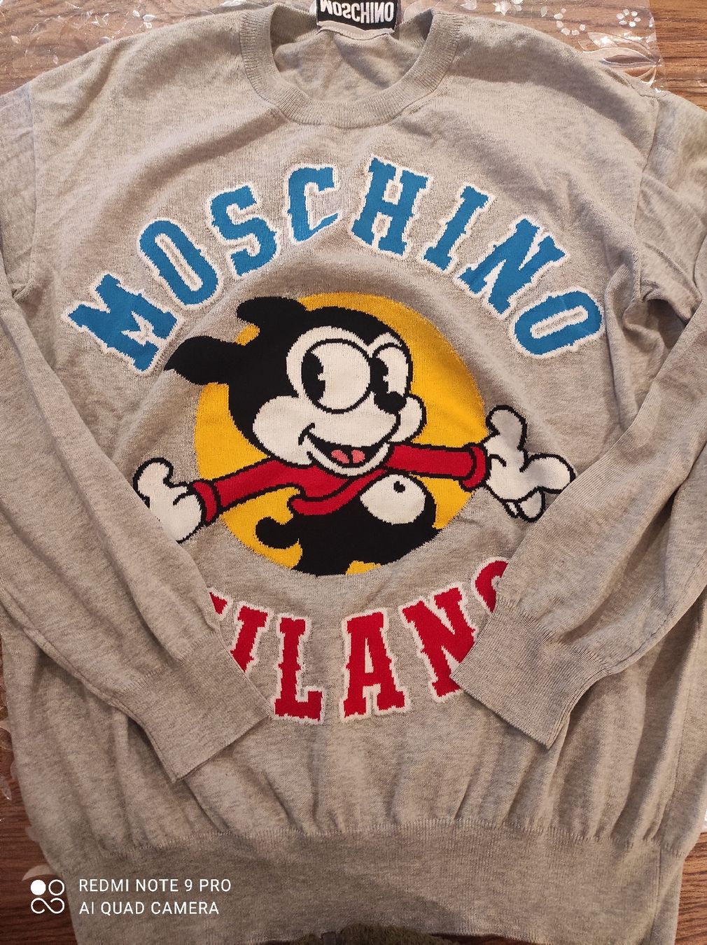 Moschino Pulls & Sweat-shirts: pullover / rose Jeans – Neuf avec emballage d'origine à Regensdorf par LilianMaurer 1