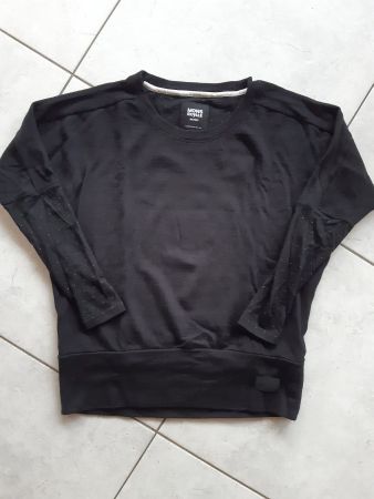Pullover aus 100% Merinowolle von Mons Royale, Gr. S