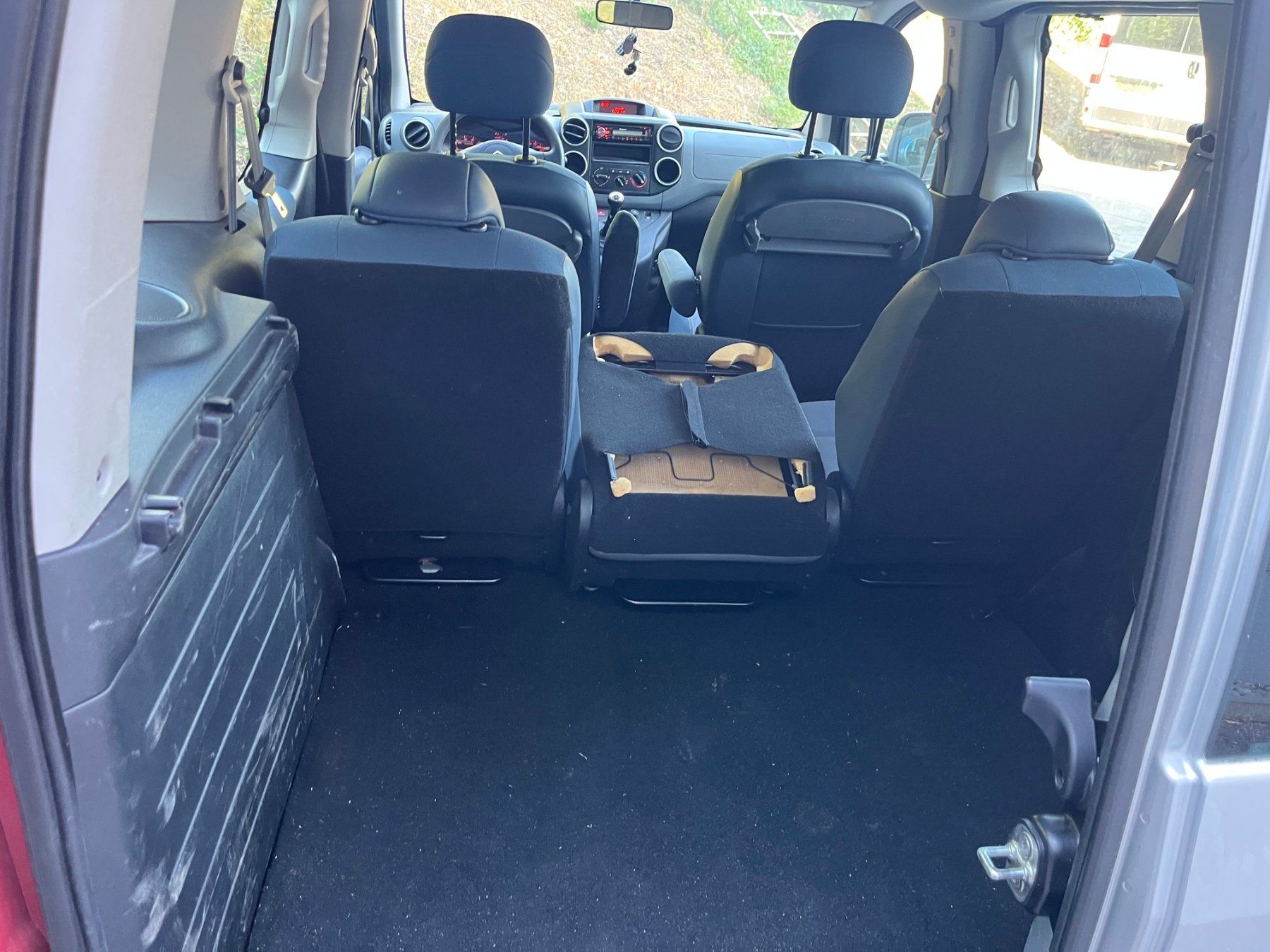 Citroën Automobili: Citroen Berlingo 1.6 HDi – Usato da Büetigen venduto da toumes 6