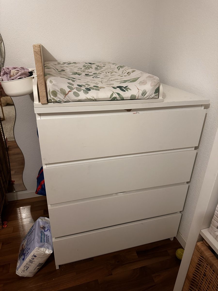 Ikea Fasciatoi & Accessori: Ikea malm Kommode mit Wickelaufsatz wickeltisch – Usato da Bürglen TG venduto da cikadaga