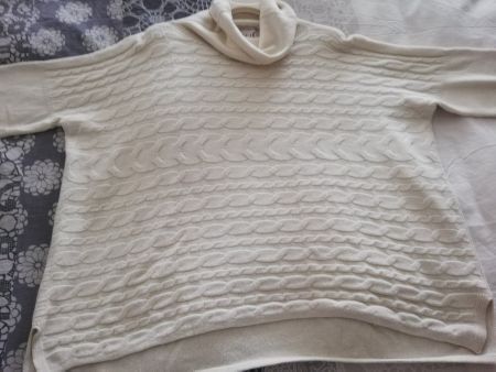 Maglione invernale beige chiaro , collo alto, taglia S