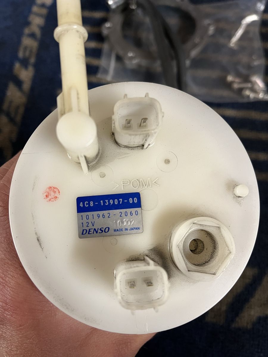 Yamaha Tutti i ricambio per moto: Pompe essence Yamaha – Usato da Bulle venduto da hen_gr27 1
