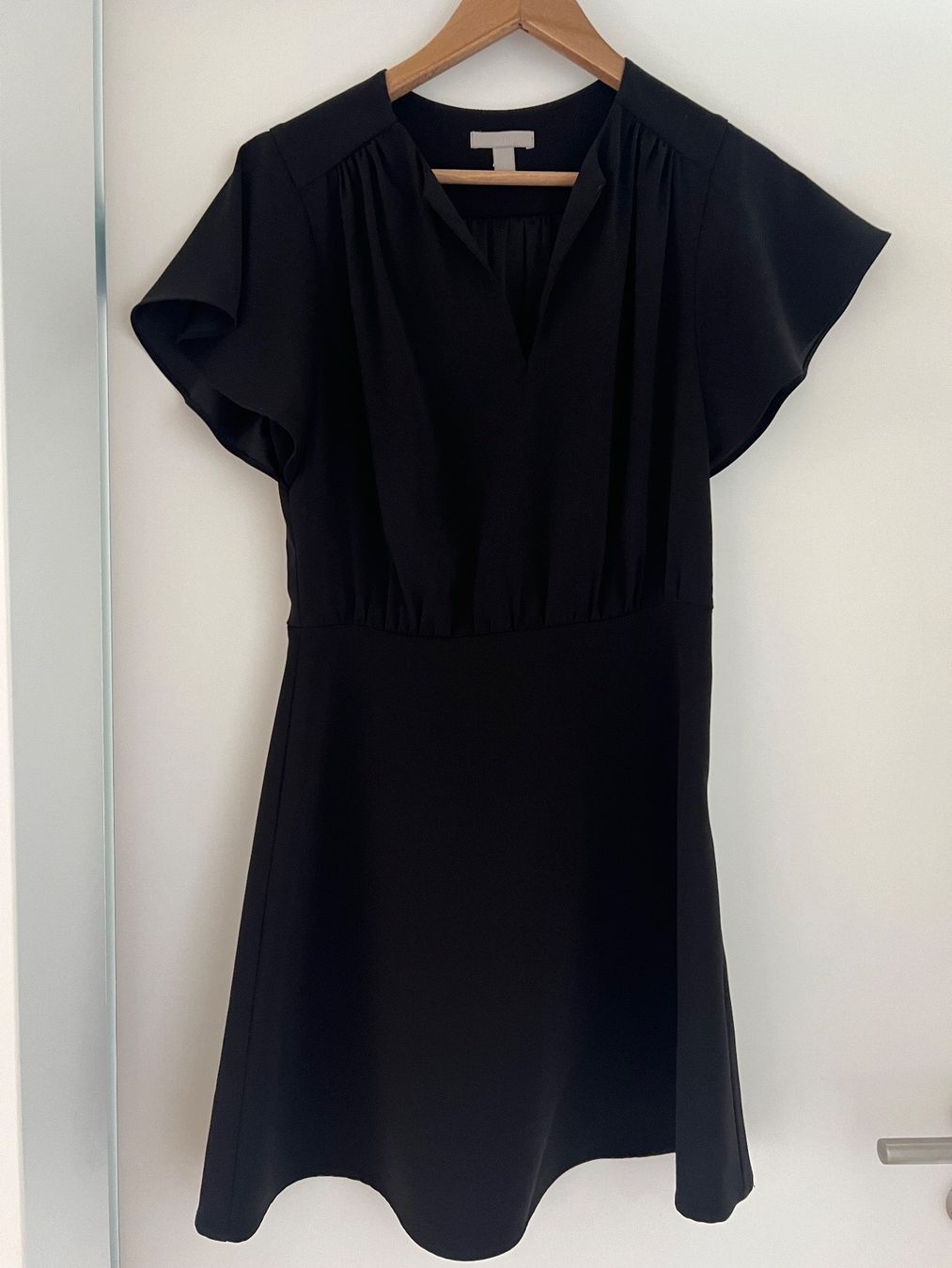 H&M Vestiti: Schwarzes Kleid H&M in Gr. 36 – Usato da Zollikon venduto da Jekled