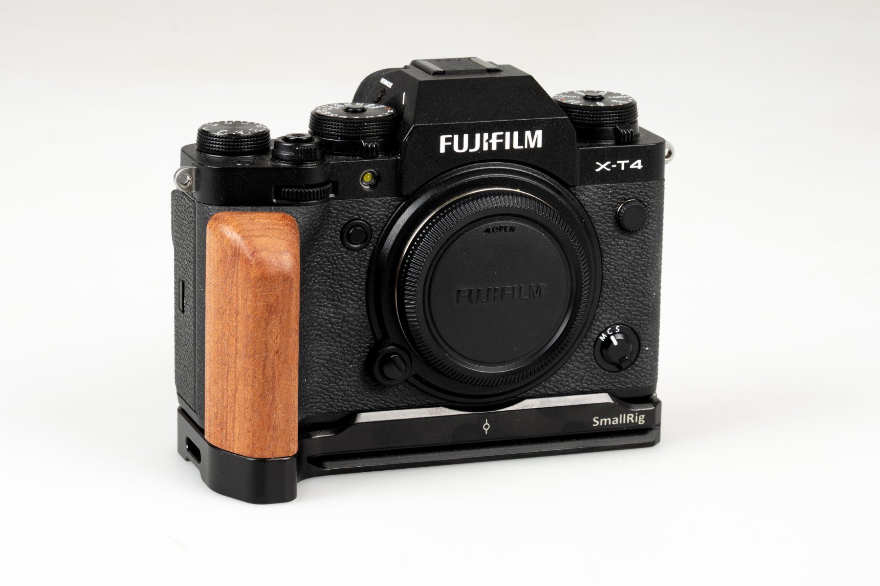 Fujifilm Fotocamera: FUJIFILM  X-T4 Body Schwarz – Nuovo (secondo la descrizione) da Fällanden venduto da Fotomorgenegg 2