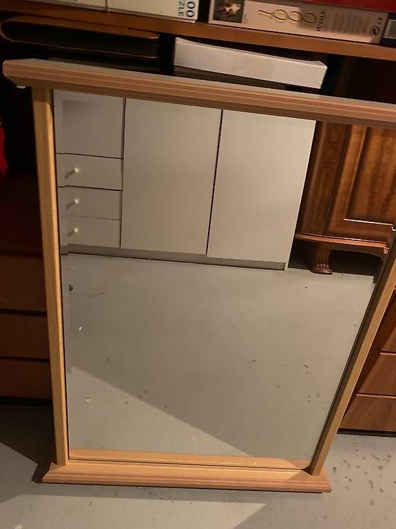 Pfister Spiegel: Wandspiegel – Gebraucht aus Zollikofen von alm_r6f5 1