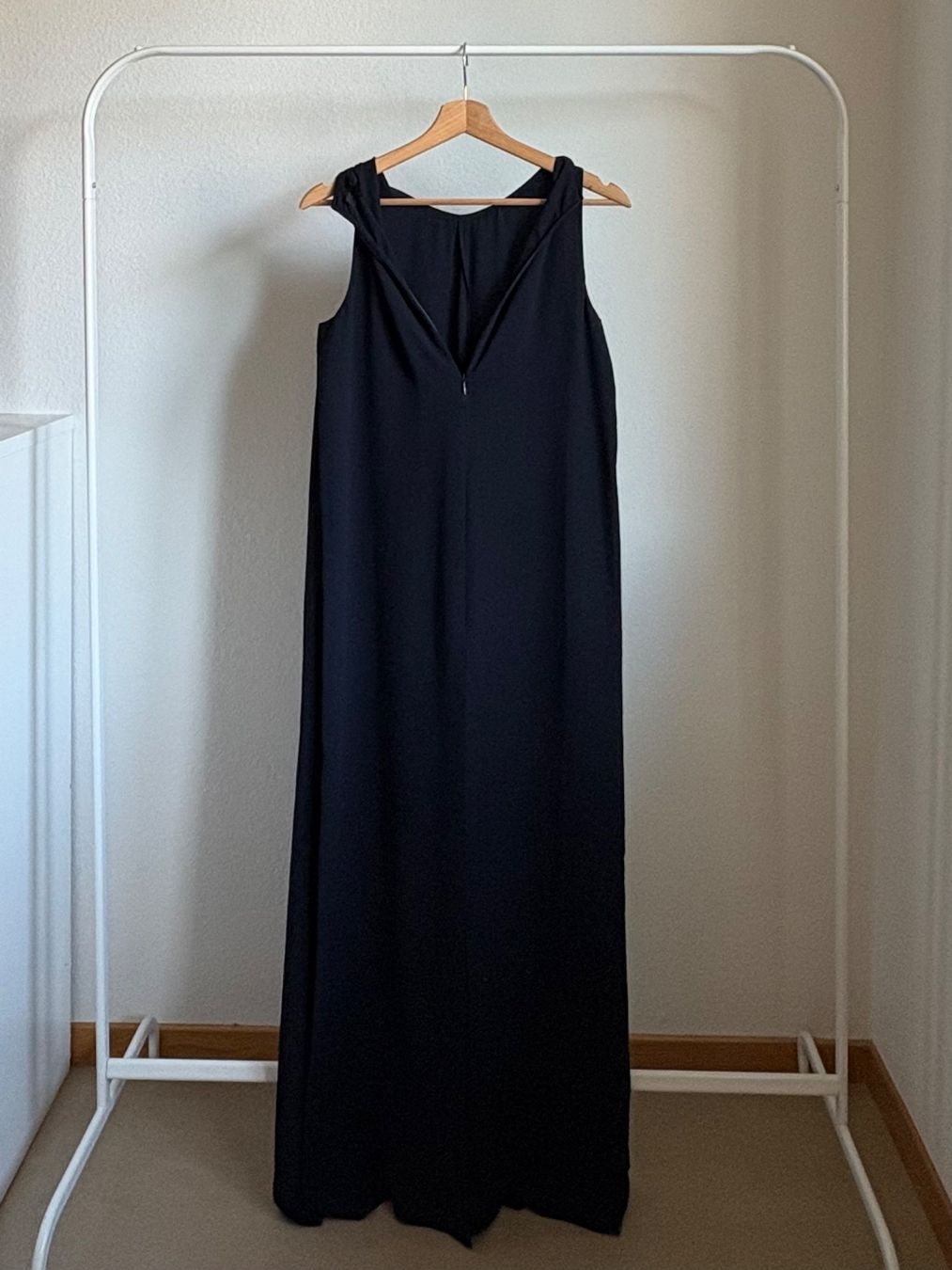 Cos Vestiti: langes Kleid von COS – Nuovo (secondo la descrizione) da Zürich venduto da bbbggg 3