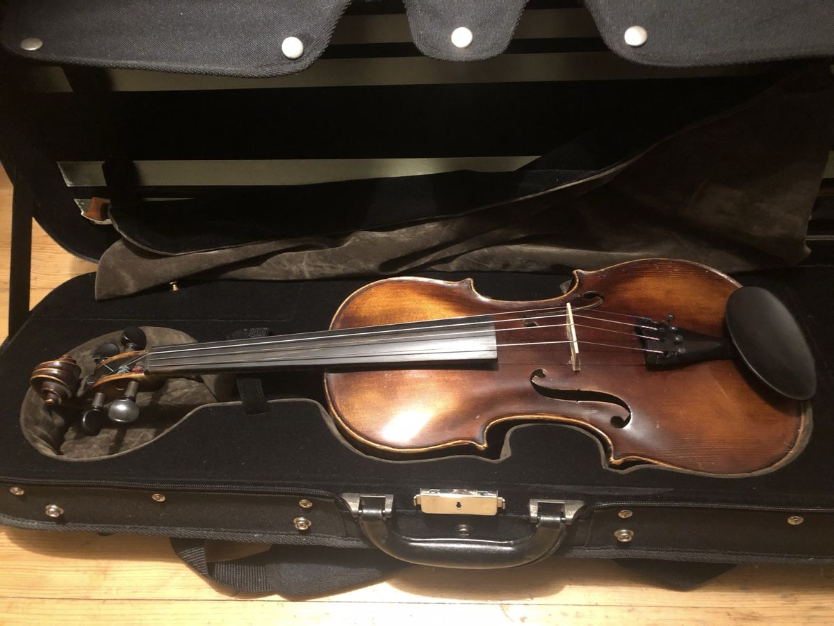 Strumenti musicali: Geige nach Antonius Stradivari – Usato da Bern venduto da felixzwi
