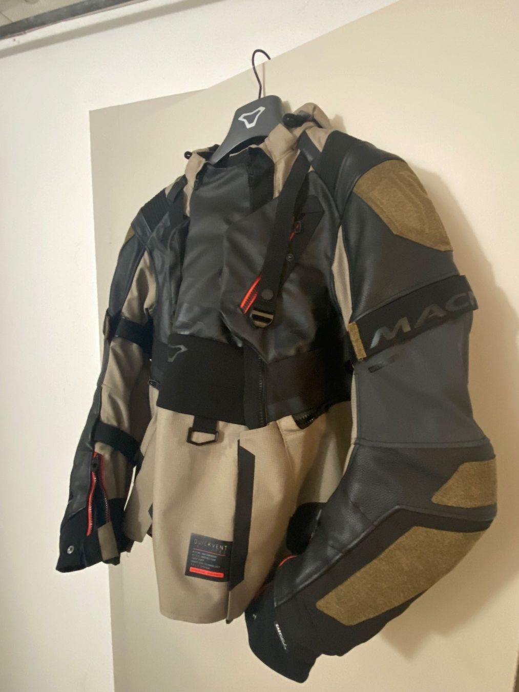 Vestes: Macna Tryton NightEye-M Schwarz/Olive, Textil/Leder – Neuf (Voir description) à Luzern par noa_p6l2 1