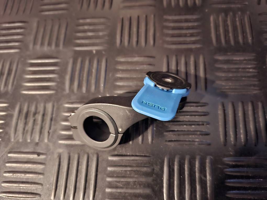 Halterungen: QUAD LOCK Out Front Mount smartphone-Halterung. – Gebraucht aus Winterthur von DtR77 1