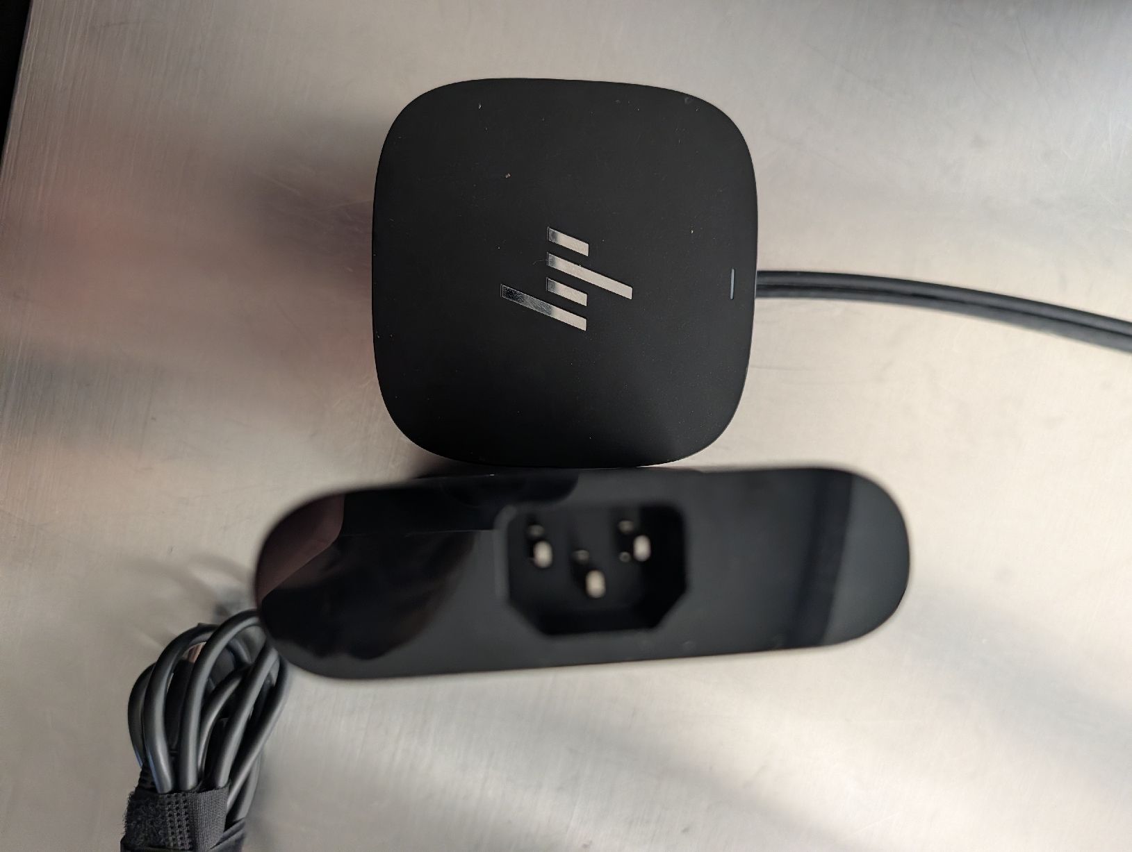 Hewlett Packard Docking station: HP Dockingstation 3, mit Thunderbolt 3 – Nuovo (secondo la descrizione) da Engelburg venduto da crageth01 9