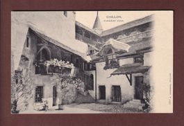 Château de CHILLON - Première Cour