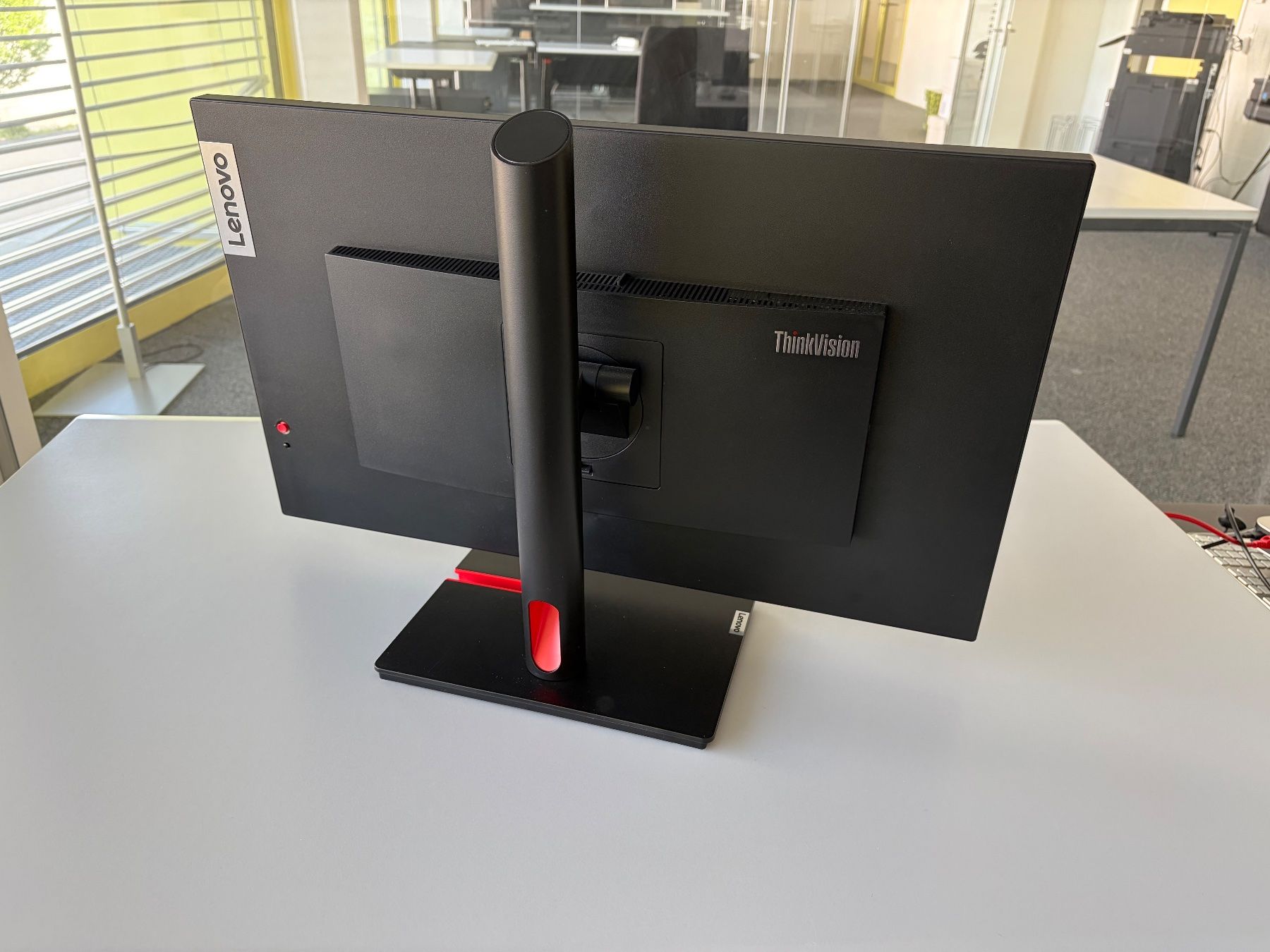 Lenovo Monitor: Lenovo ThinkVision T27h-30 Display – Usato da Mörschwil venduto da ottoman7 3