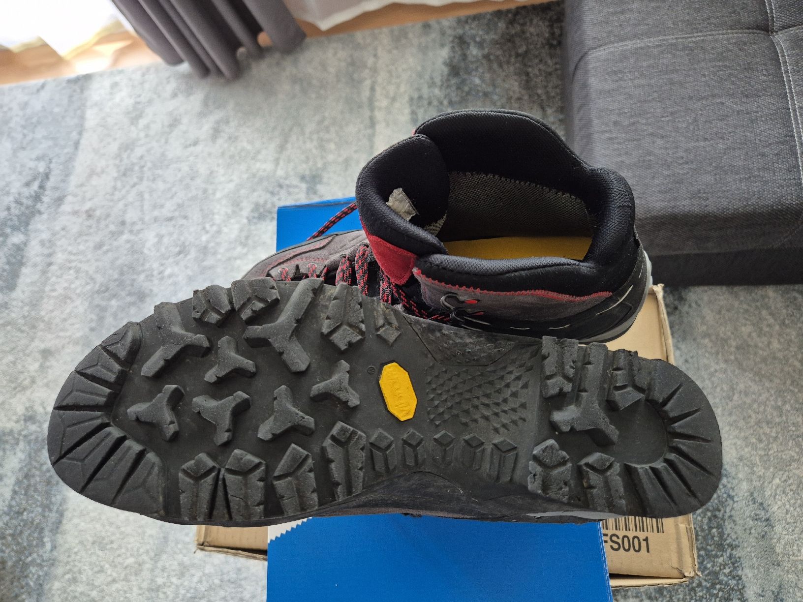 Salewa Scarpe da uomo: Wanderschuhe von Salewa in der Grösse 42 – Usato da Wittenbach venduto da tsc_5tyv 4