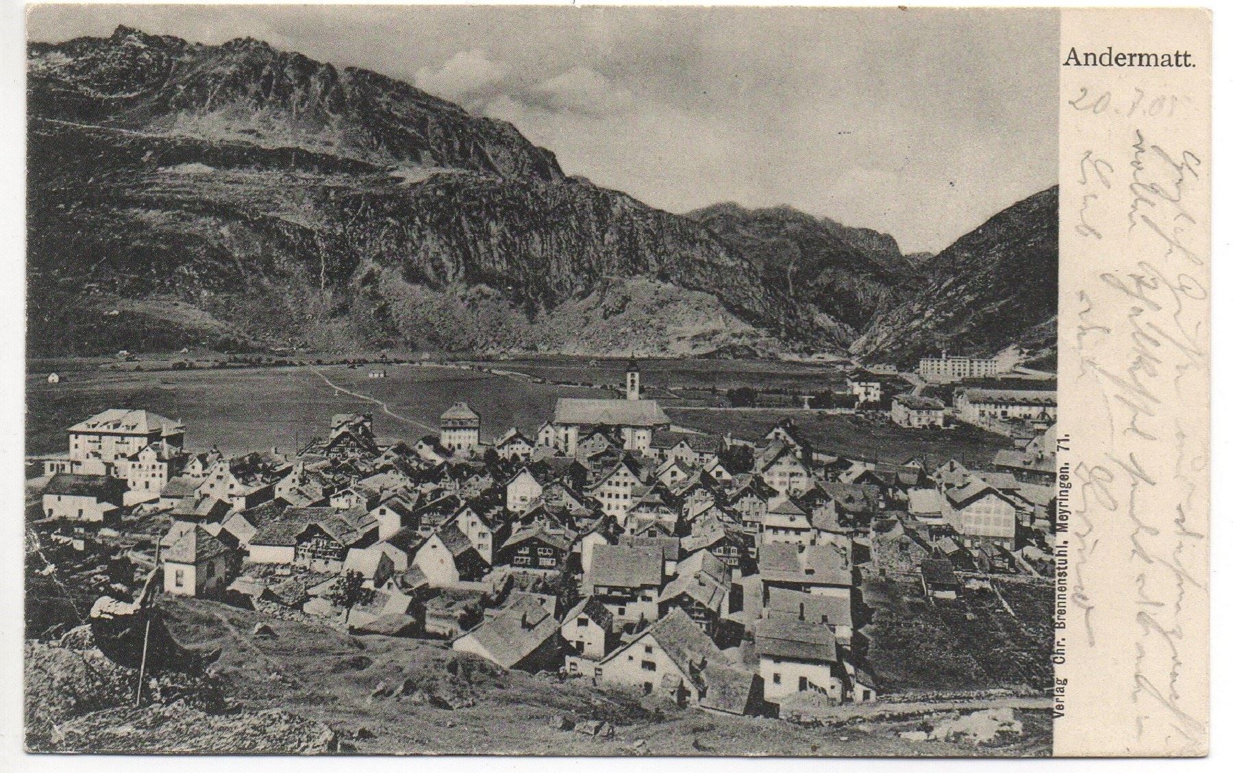 Cartoline postali: ANDERMATT Person schaut auf das Dorf – Usato da Jona venduto da philajona