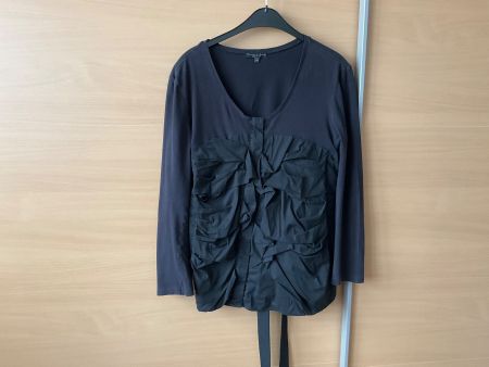 Très joli haut noir de marque Eliane et Léna t. 38