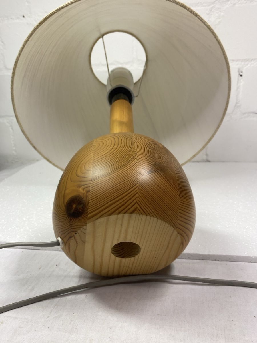 Lampade: Holz Tischlampe mit Stoffschirm – Usato da sursee venduto da trilli-tralli 4