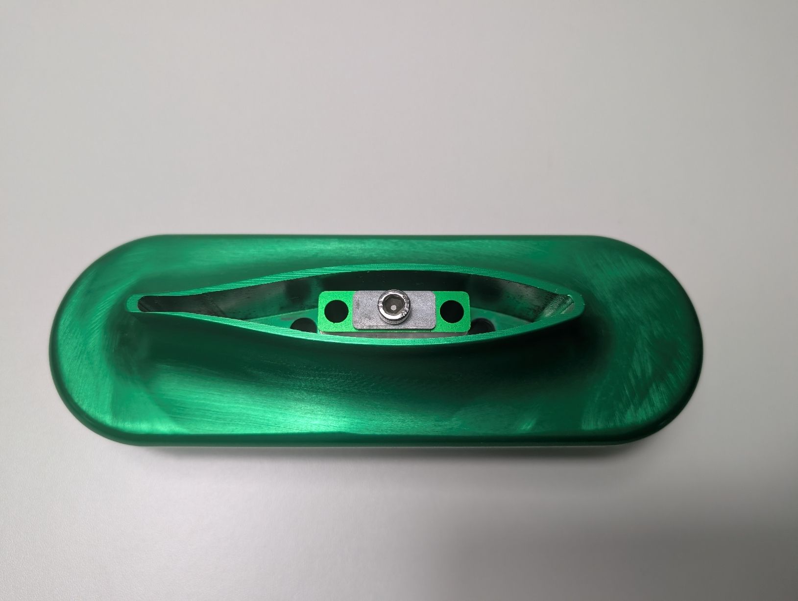 Indiana Tavole da surf e di nuoto: Indiana Foil Tuttle Adaptor Windsurfen – Usato da Liesberg Dorf venduto da legatus 1