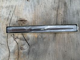 Brieföffner mit Holzgriff in Schatulle