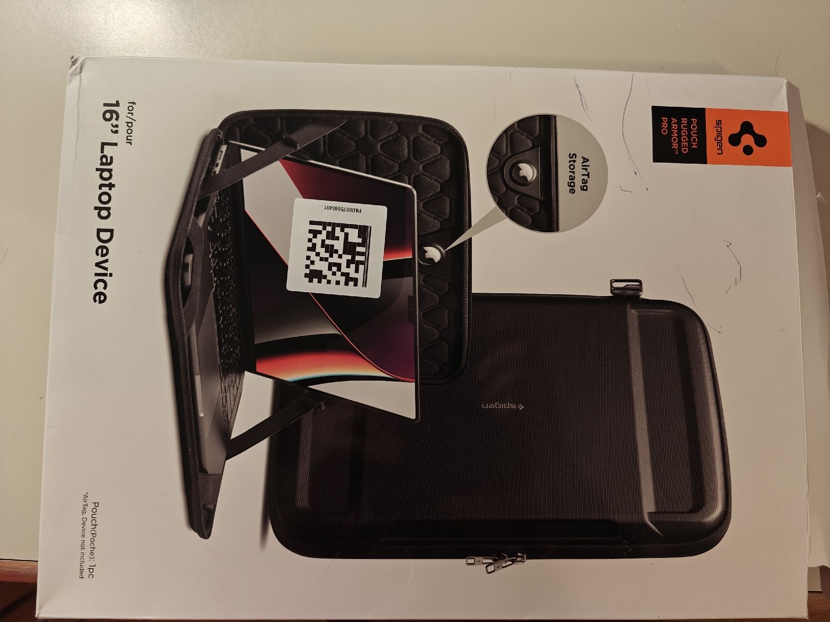 Spigen Covers & Borse: Spigen Laptop Hardcase 16'' – Nuovo (secondo la descrizione) da Küssnacht am Rigi venduto da N1c0las 2
