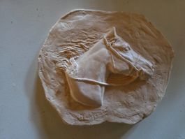 Pferde Gips Bild - Skulptur Pferd 17 cm
