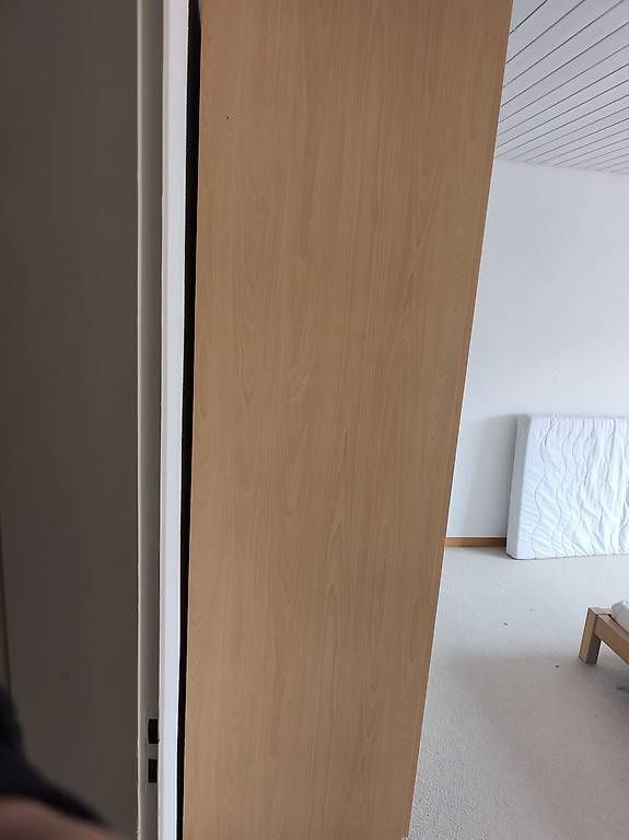 Armadi: Grosser Kleiderschrank mit Glasfronten – Usato da Gansingen venduto da linaus 2