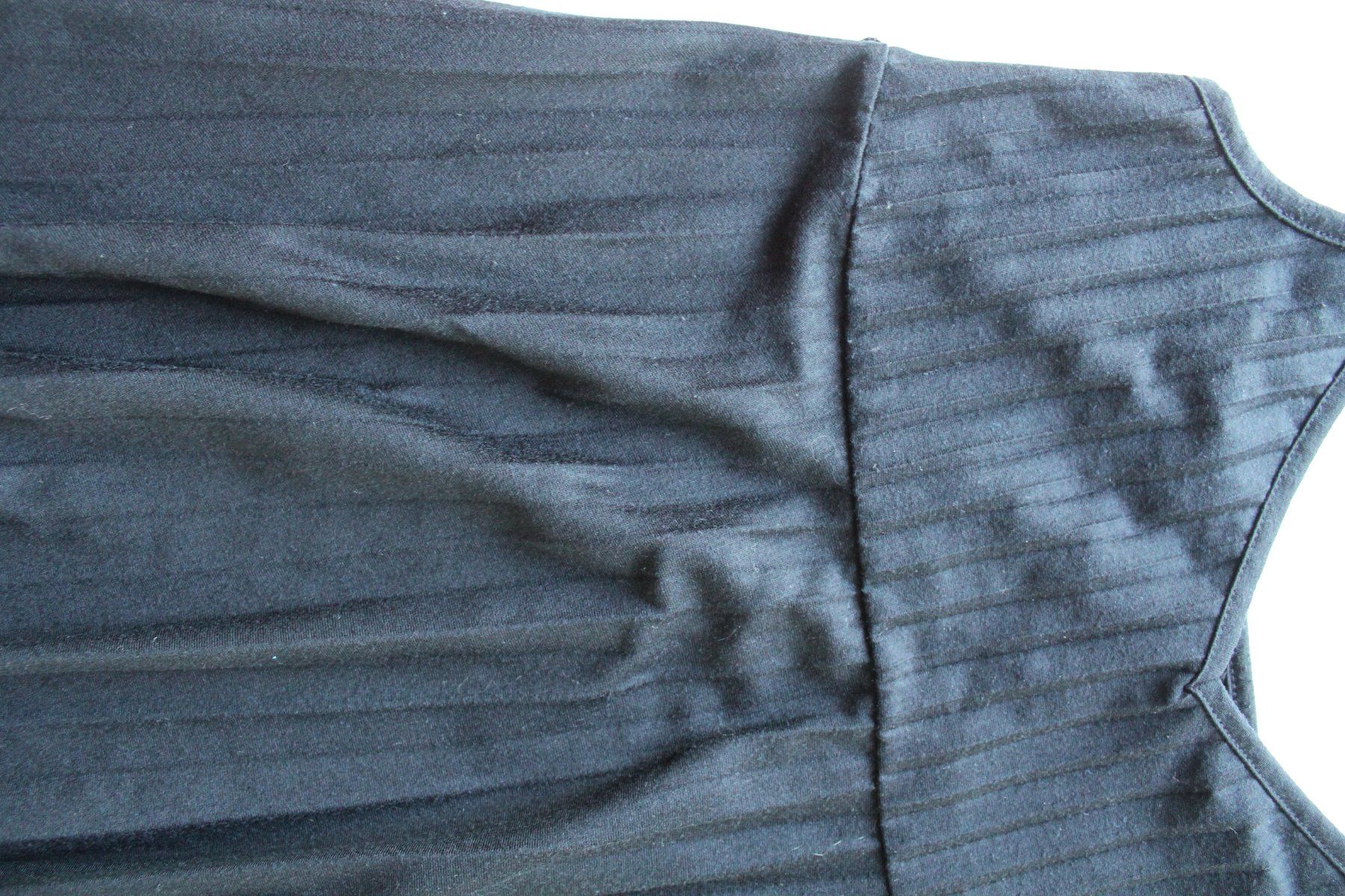 Tommy Hilfiger Kleider: Robe noir plissée Tommy Hilfiger t. M – Gebraucht aus Peseux von Gilloss 2