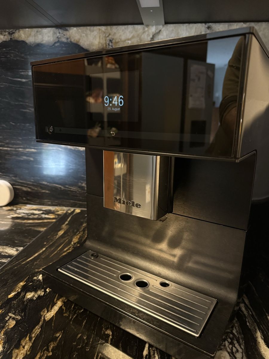 Miele Machines à café & Machines à expresso: Miele Kaffemaschine – D'occasion à Niederweningen par morujo