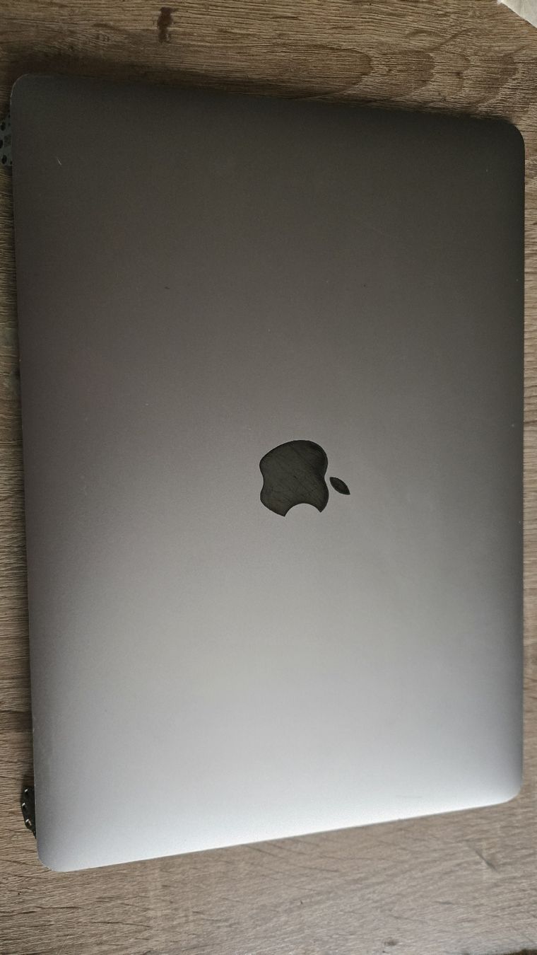 Apple PCs: MacBook Pro 2018 13" Screen – D'occasion à Montreux par Giovanni_barone