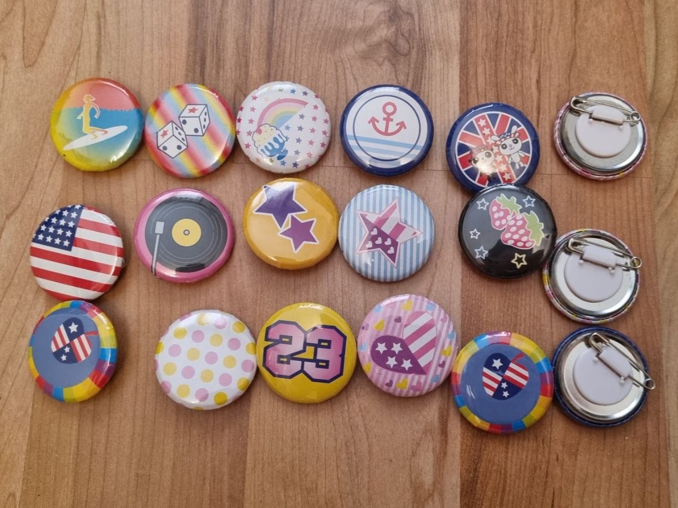 Bandai Spielzeuge: BANDAI Badge It! - Buttonmaker (nur Abholung!) – Gebraucht aus Wohlen AG von liur007 2