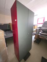 Metallschrank grau/rot 190x80x42 cm