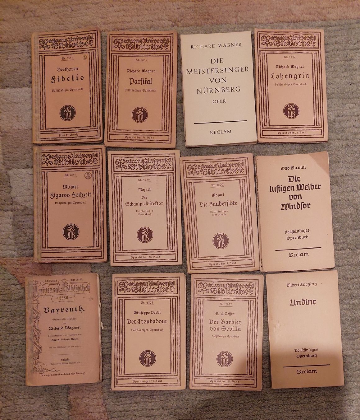 Livres: 70 Texthefte von Opern und Messen, kleinformatig – D'occasion à Zürich par Cortin 3