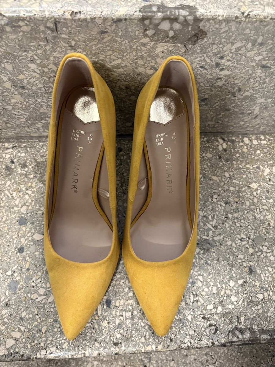 Primark Scarpe da donna: Damen Schuhe,Gr.39 – Usato da Winterthur venduto da Nena222