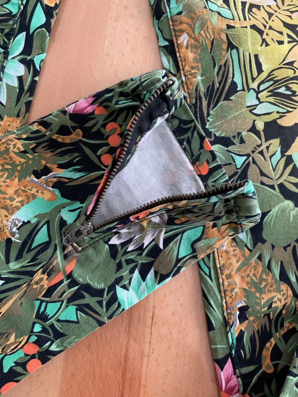 Maison Scotch Jeans: Maison Scotsch Jeans Gr. 26/R – Nuovo e nell'imballaggio originale da Wetzikon ZH venduto da EvisStore 1
